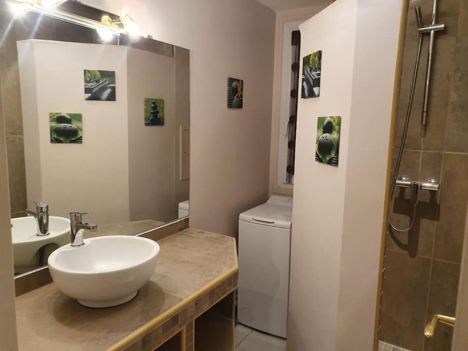 Ecully, Appartement Au Calme De 50M². Bagian luar foto